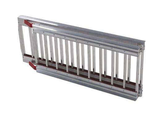 A folded ATV ramp. 折叠的全地形车坡道。