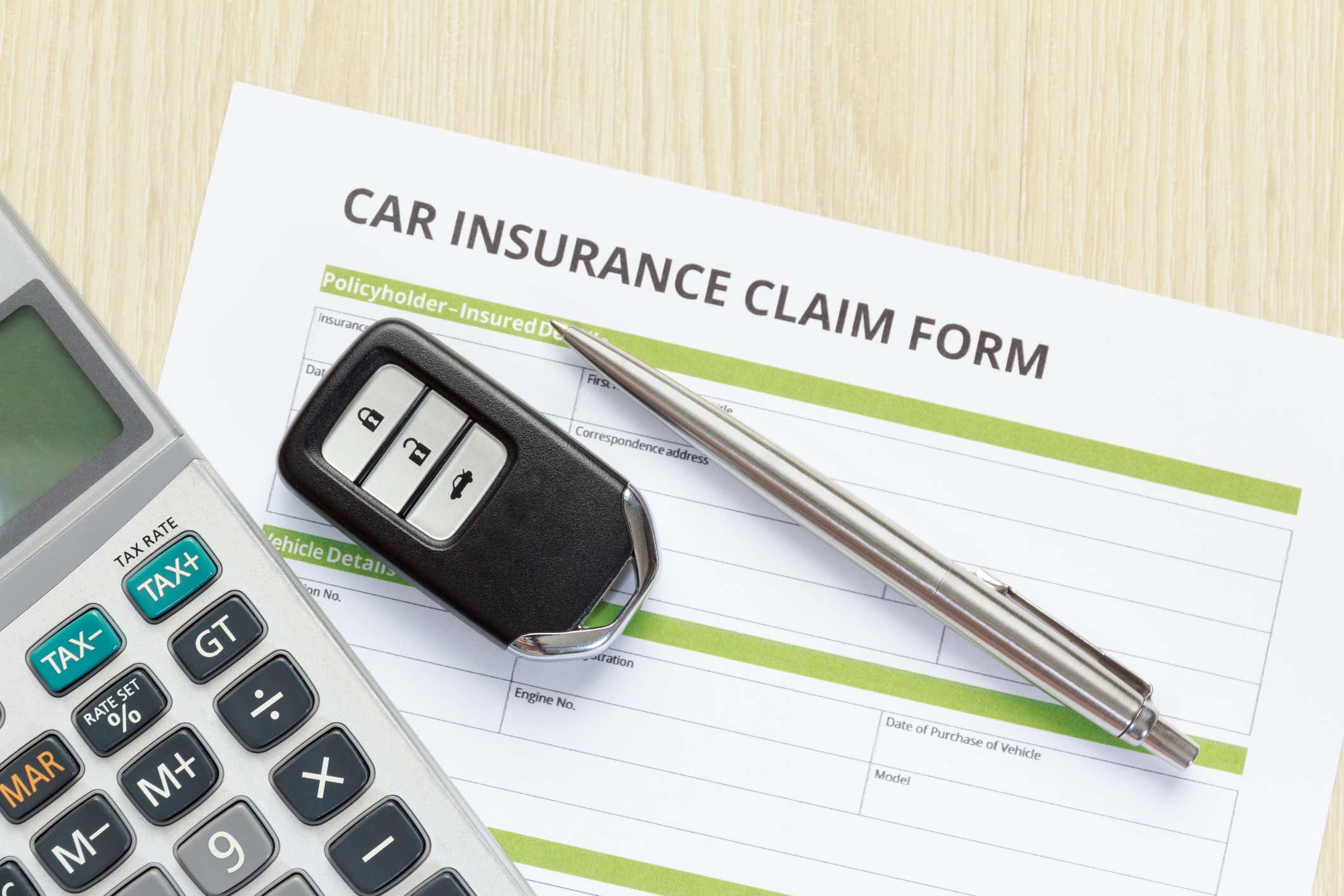 A car insurance claims form 汽车保险索赔表