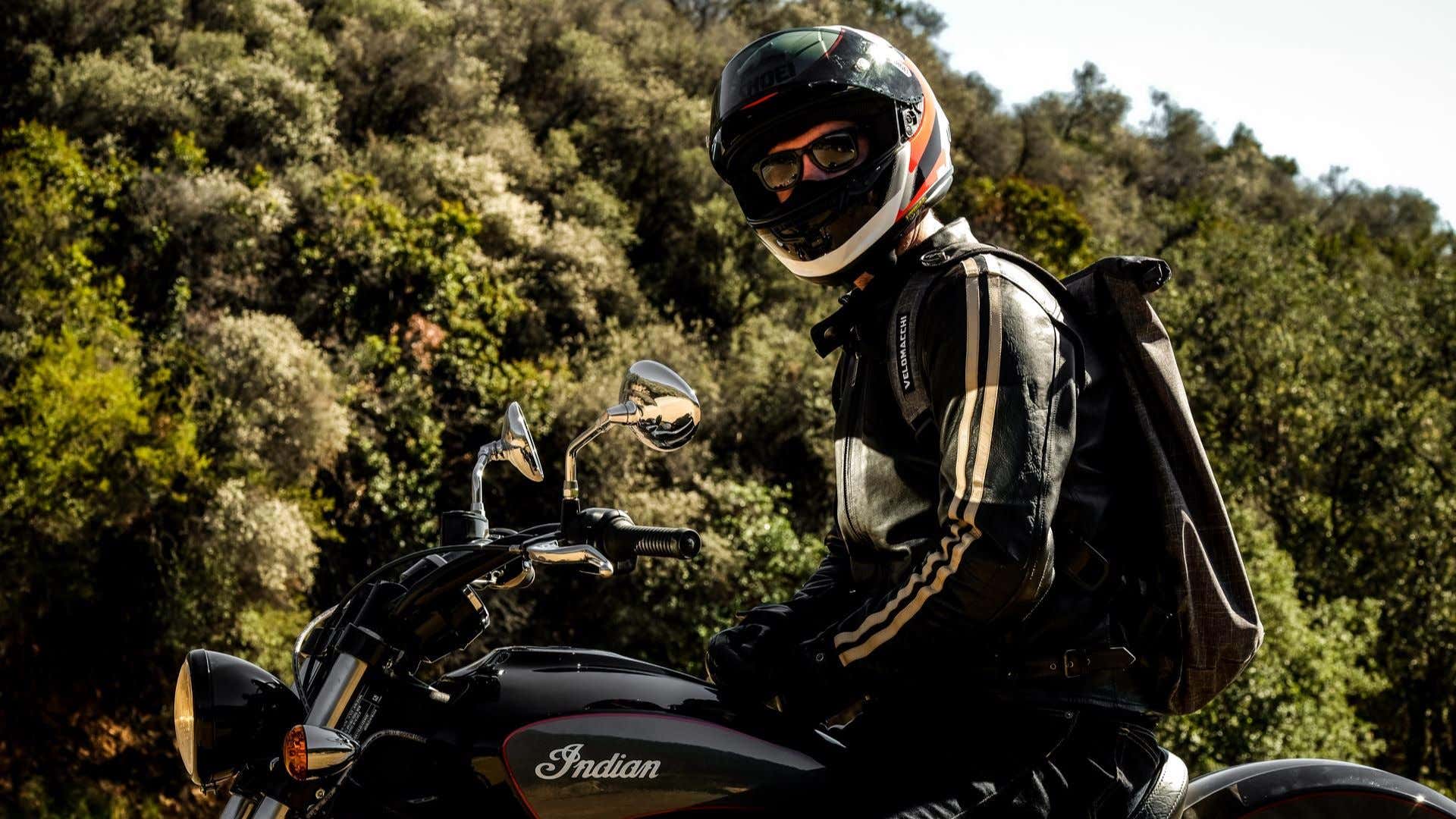 Motorcycle Riding Gear 骑摩托车齿轮