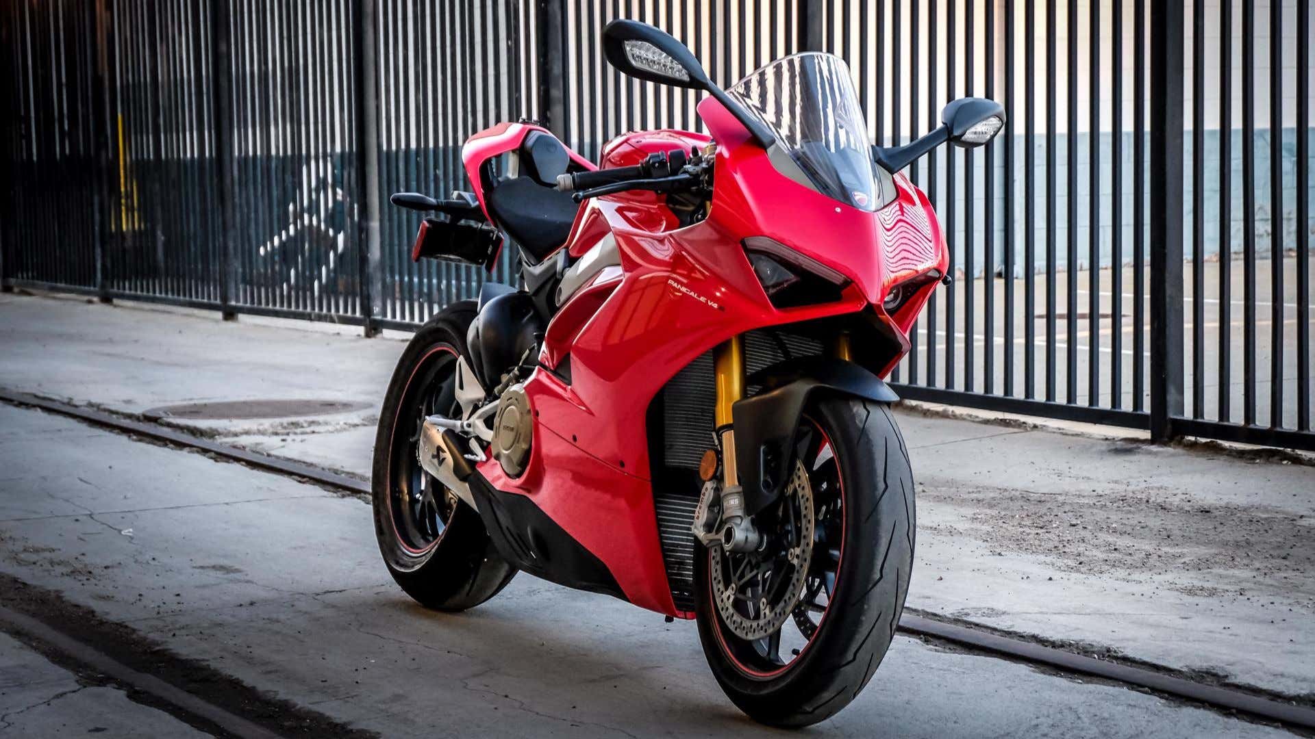A 2019 Ducati V4 S. 2019款杜卡迪V4。
