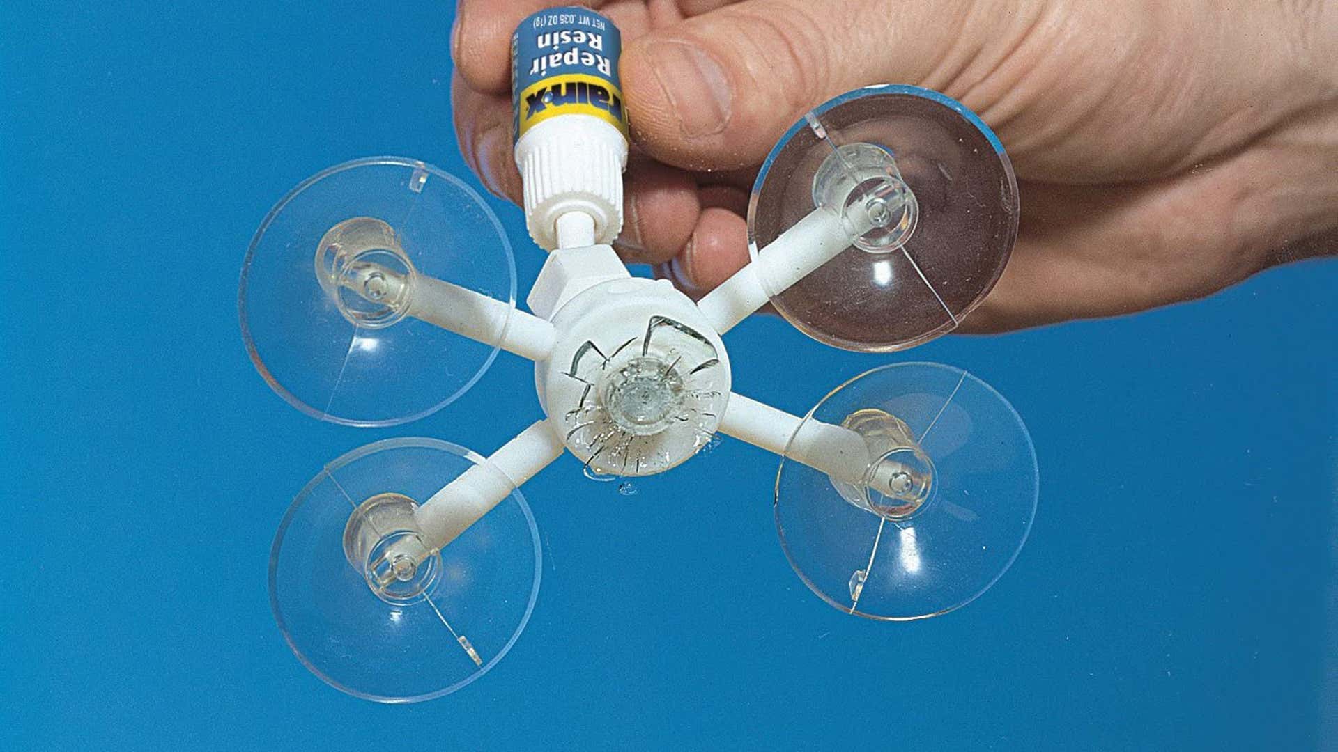 Rain X Windshield Repair Kit in Action 雨X挡风玻璃修理工具包在行动