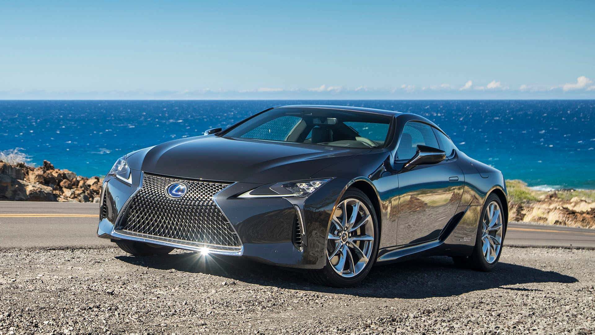 The Lexus LC 500 is one of the most beautiful hybrids ever produced. 雷克萨斯LC 500是有史以来最美丽的杂种之一。