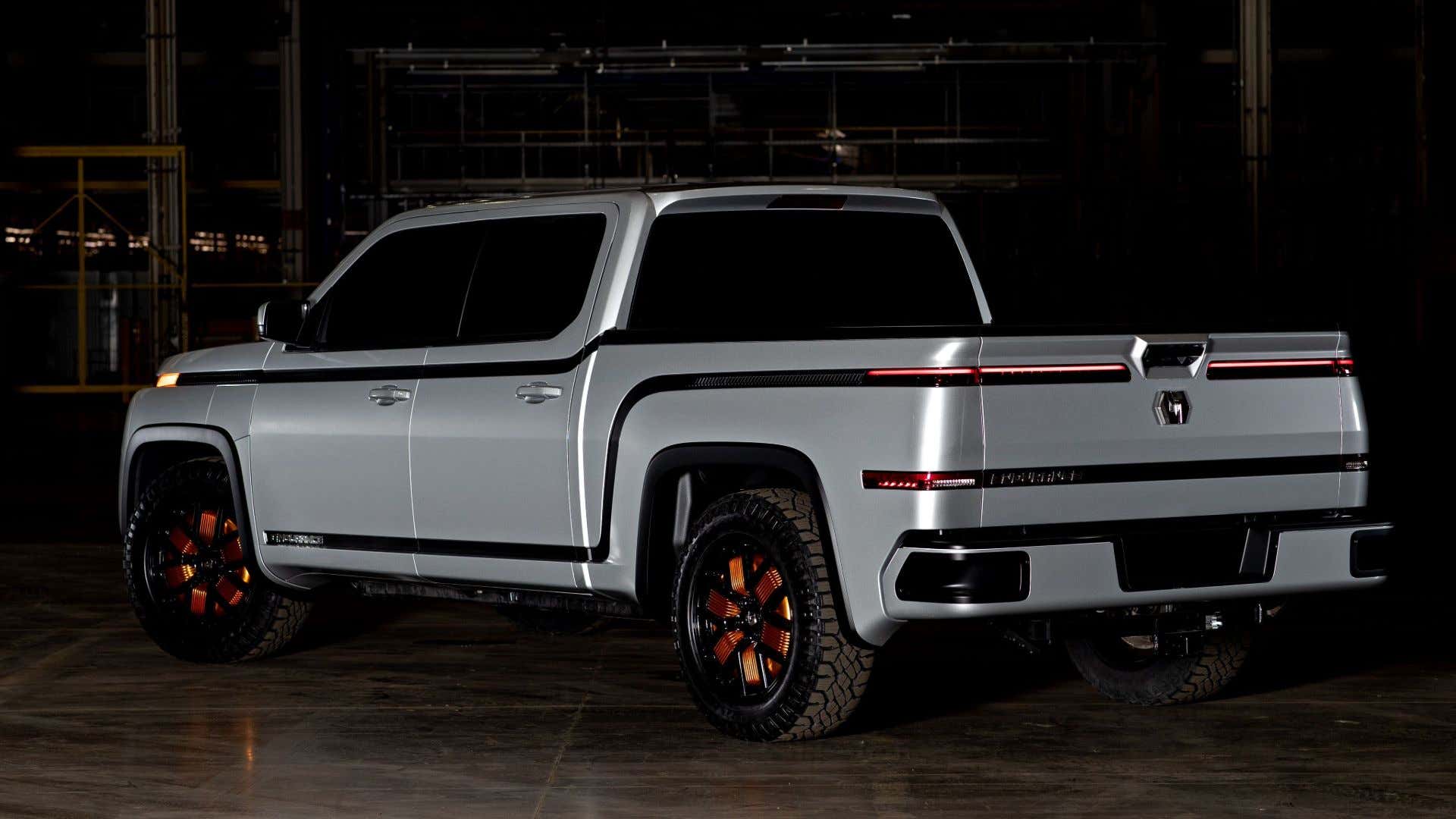 The rear view of Lordstown's Endurance pickup. 洛兹敦耐力皮卡的后视图。