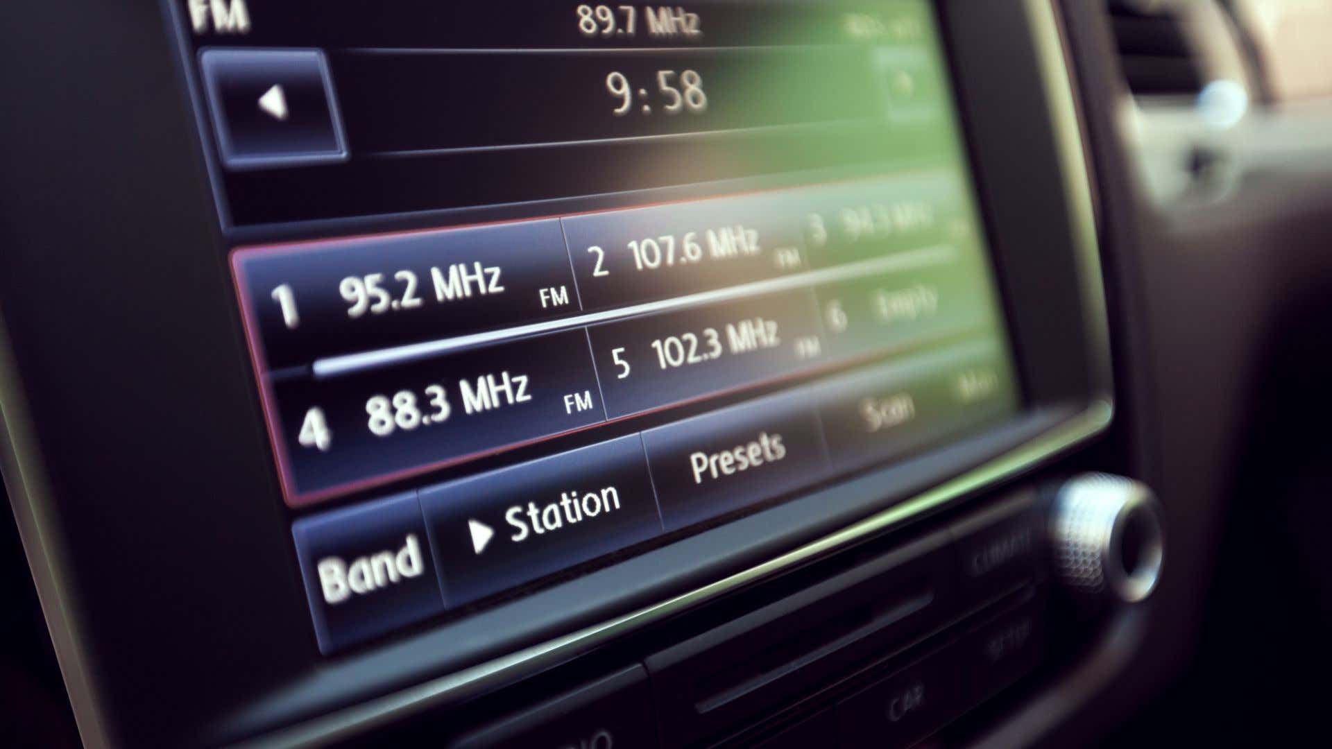 An infotainment display. 一个娱乐显示。