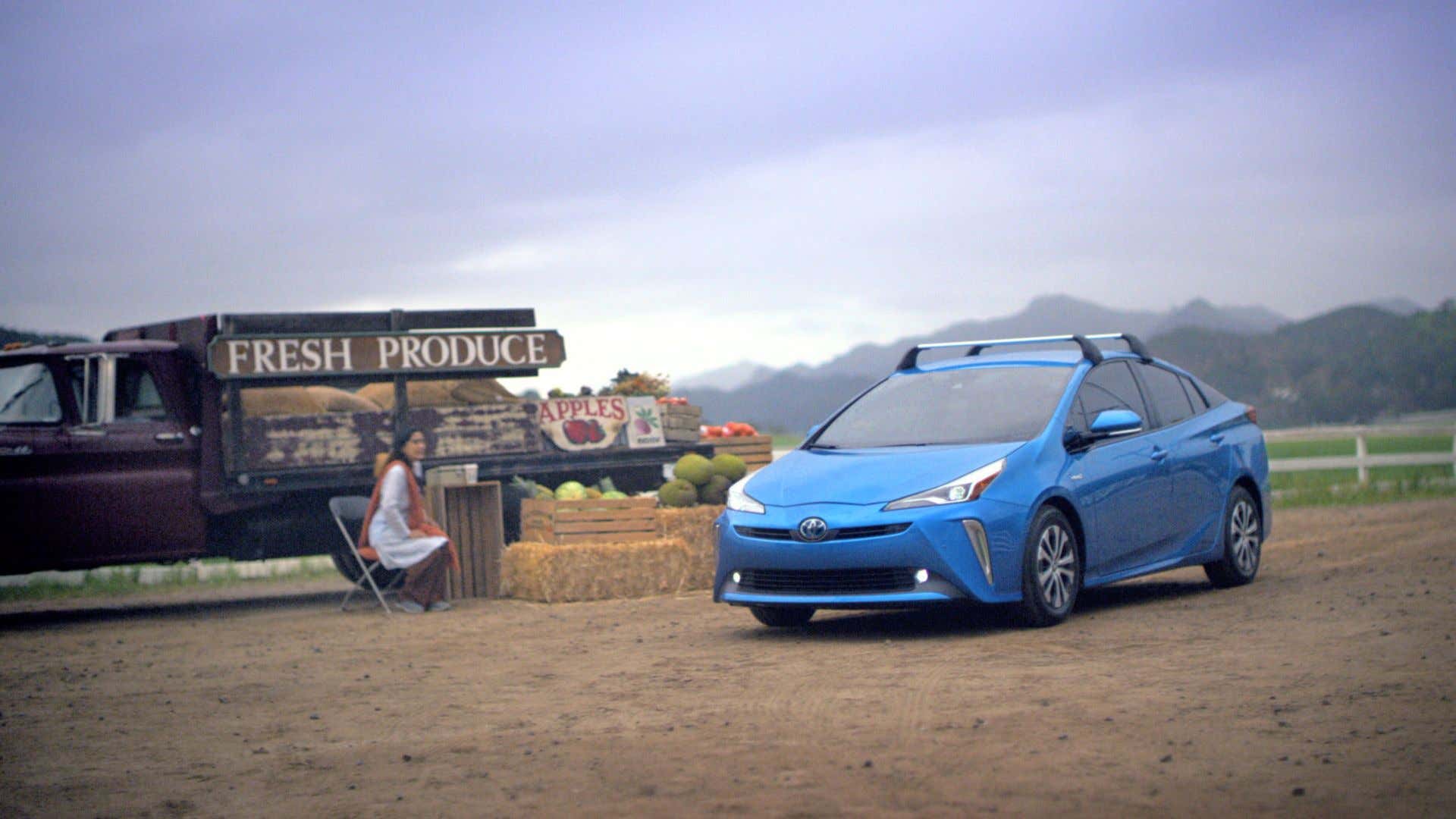 The OG Hybrid, the Toyota Prius. OG混合动力车,丰田普锐斯。