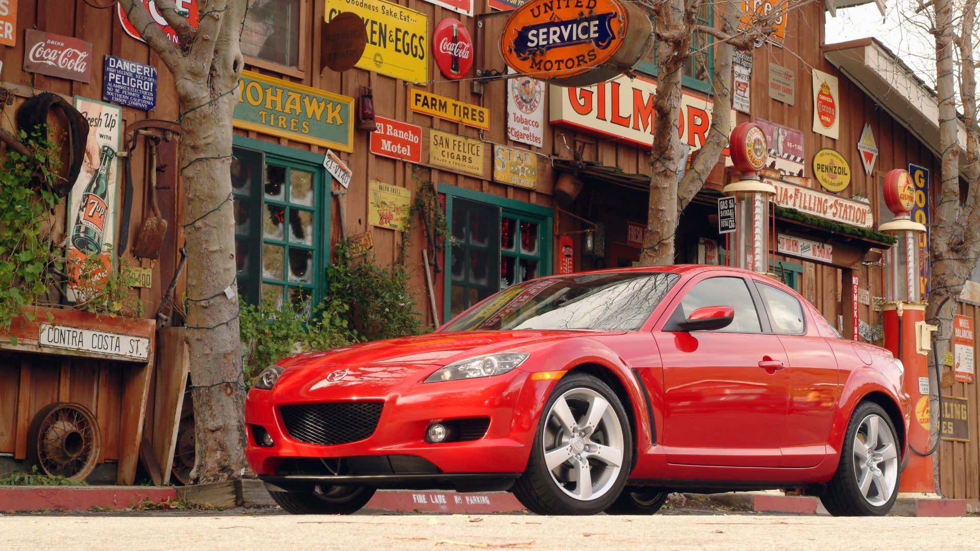 Our wallets ache whenever we see an RX-8. 我们看到RX-8时,我们的钱包会疼痛。