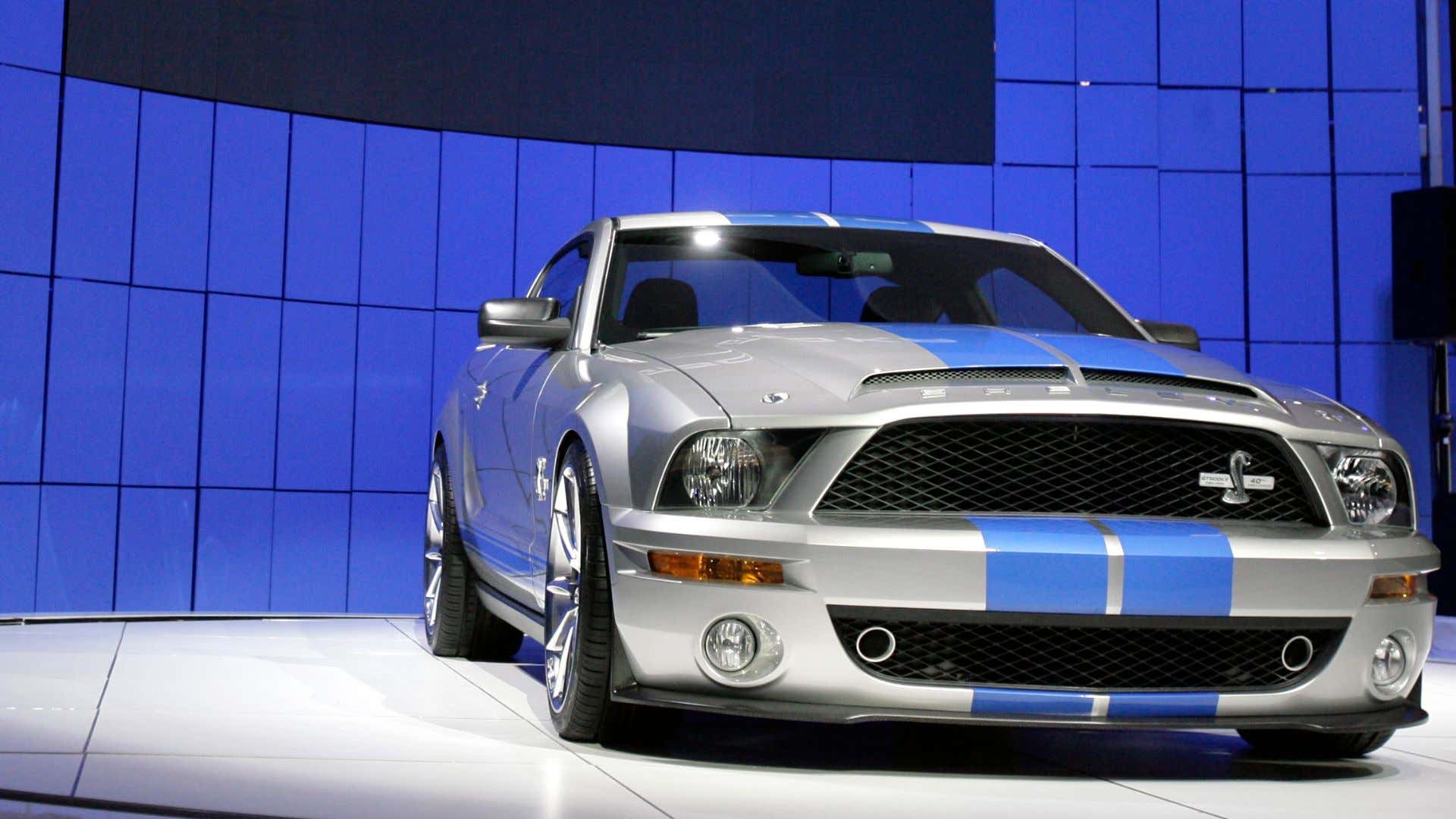 A more modern GT500. 更现代化的GT500。