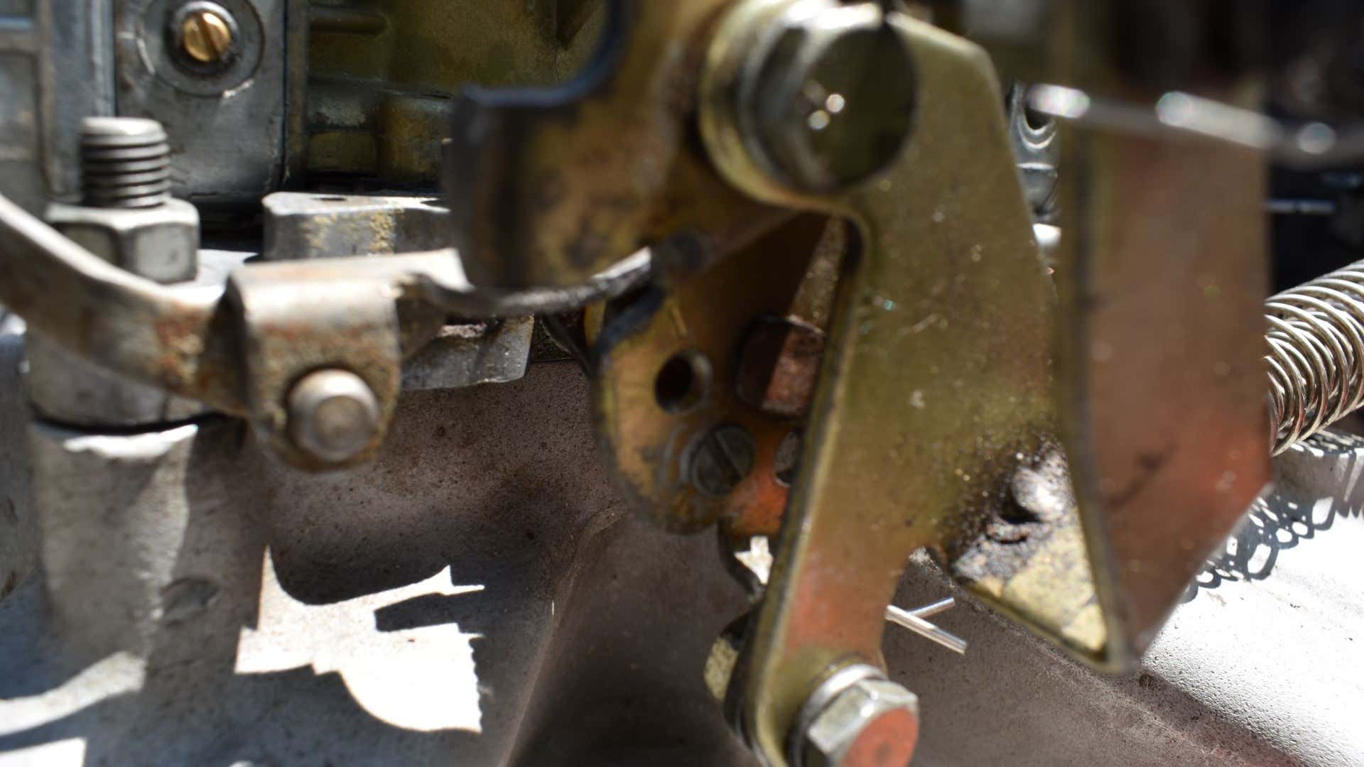Position two on a Holley carburetor. 罗利化油器上的两个。
