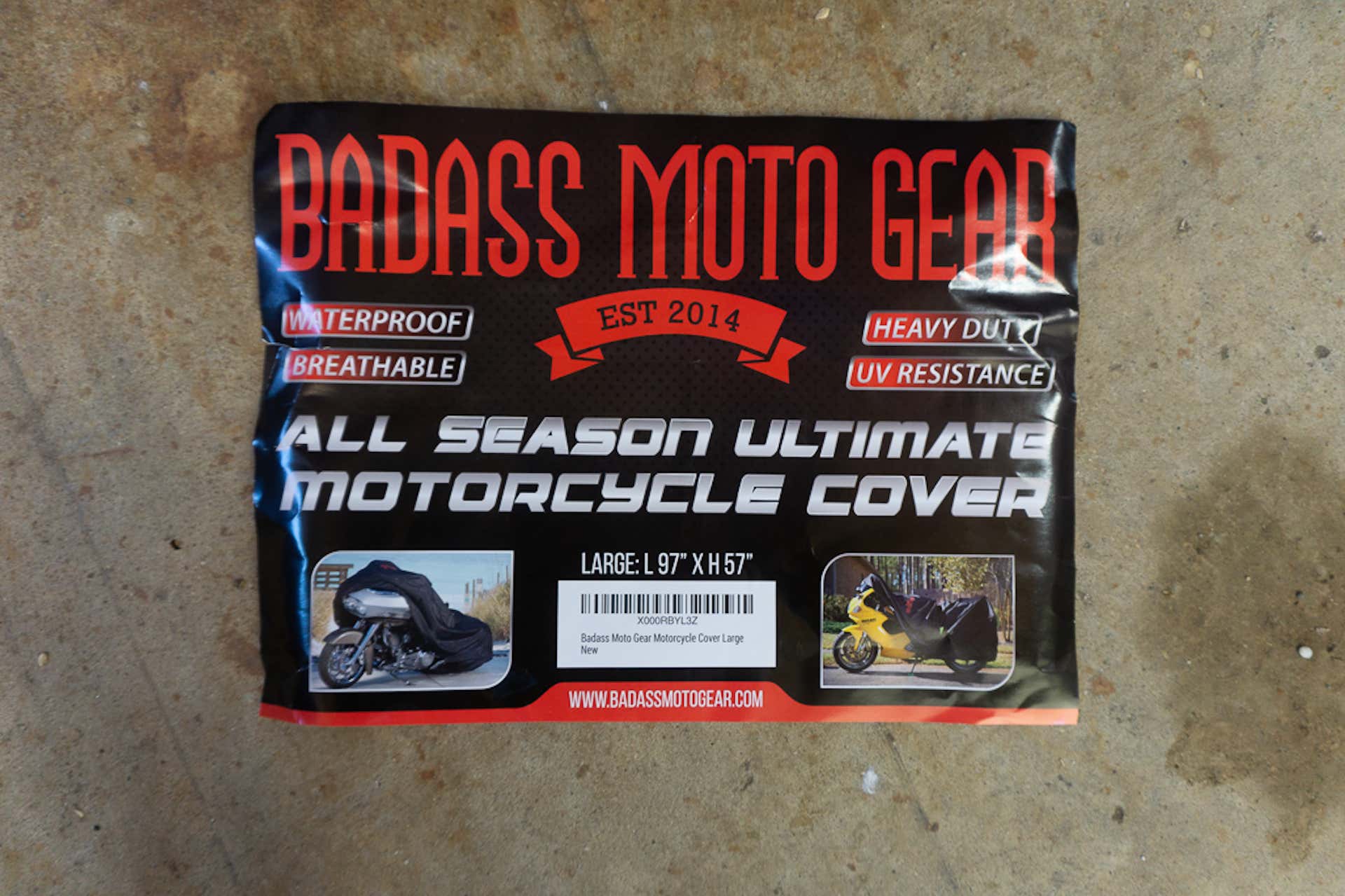 Badass Moto Gear All Season Ultimate Motorcycle Cover case. Badass Moto Gear全季终极摩托车封面案例。