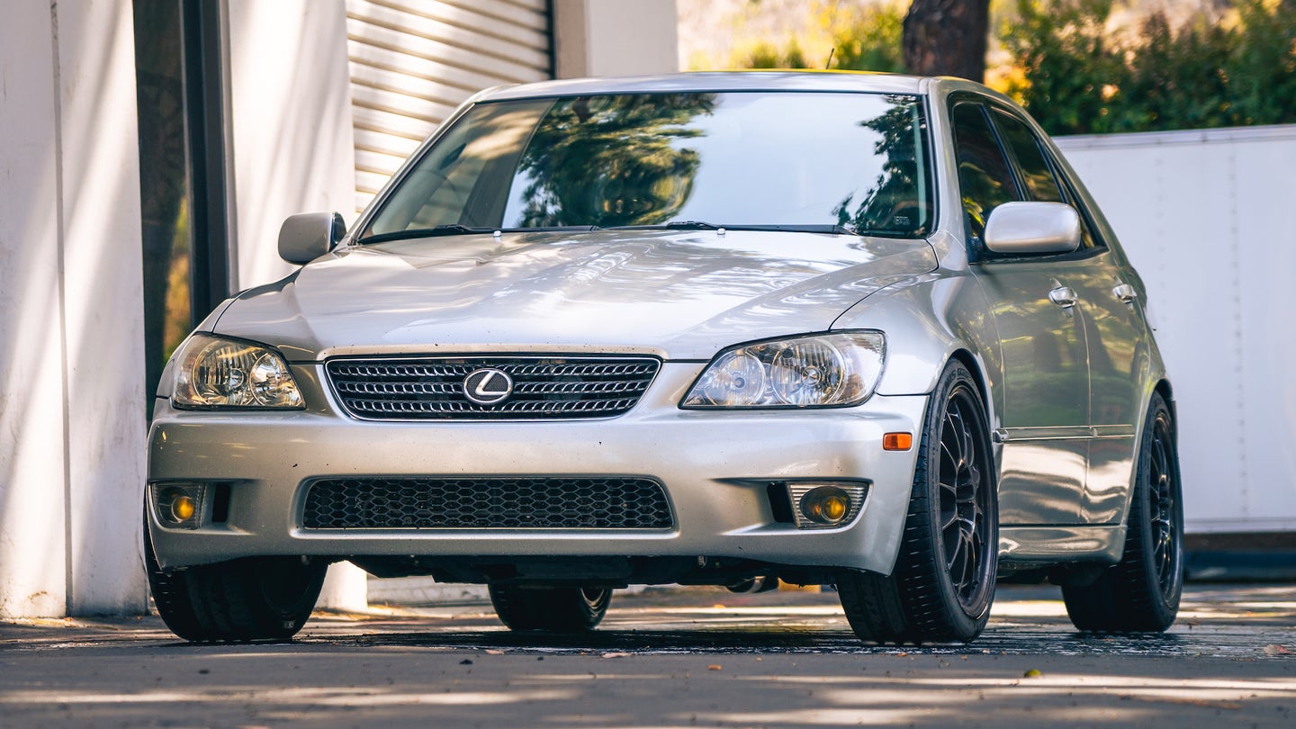 2005辆雷克萨斯IS300