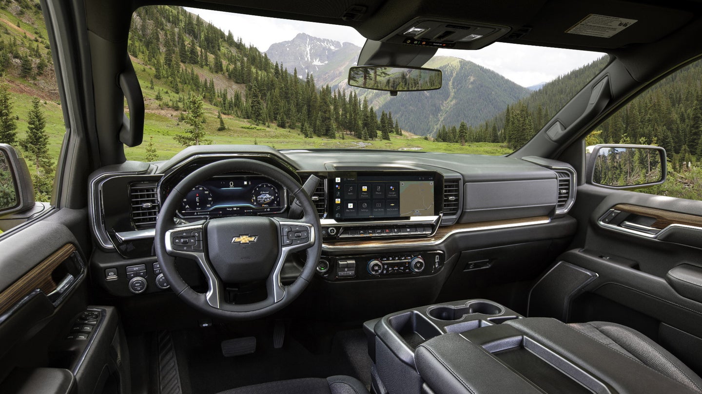 雪佛兰Silverado 2022室内