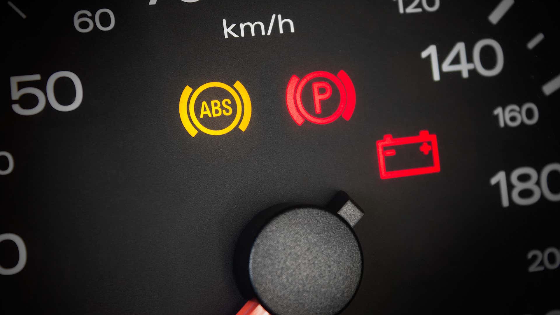 ABS灯可能是由许多因素引起的。